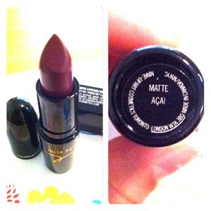 MAC LE Julia Petit Acai