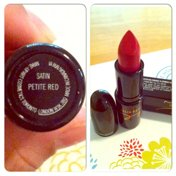 MAC LE Julia Petit, Petite Red