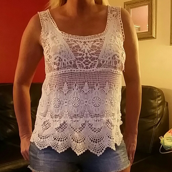 Gifted Crochet Tank - Picture 4 of 4