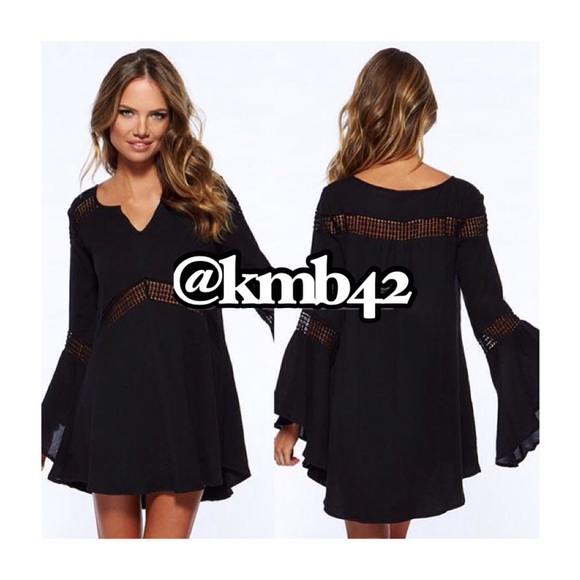 Just In! Chic Boho Bell Sleeve Blouse. - Picture 2 of 2