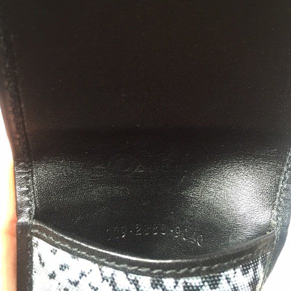 Tom Ford for Gucci Iconic Condom Wallet - Picture 3 of 4