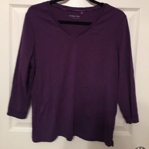XL 3/4 sleeve purple v neck comfy tee