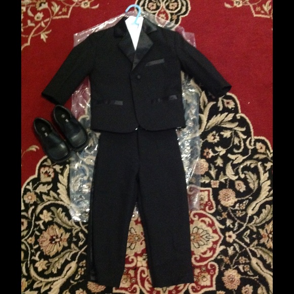 black suit set for toddler w/ matching dress shoes