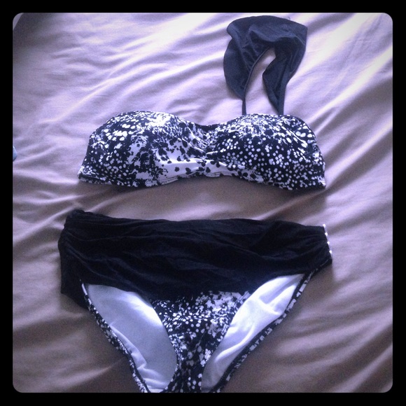 Black & white swimsuit