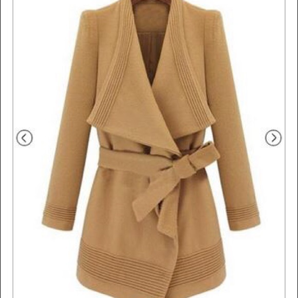 Camel coat - size small