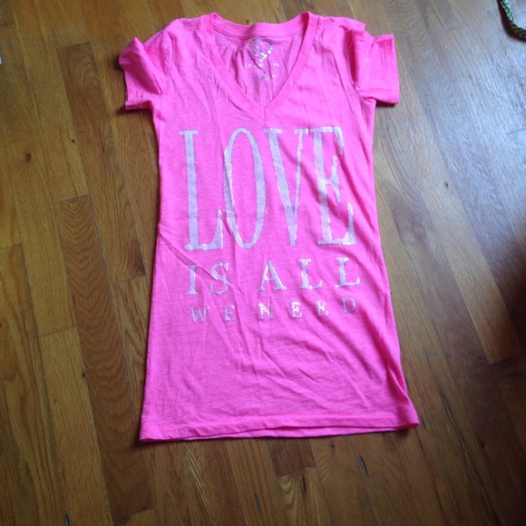 Pink Aeropostale shirt