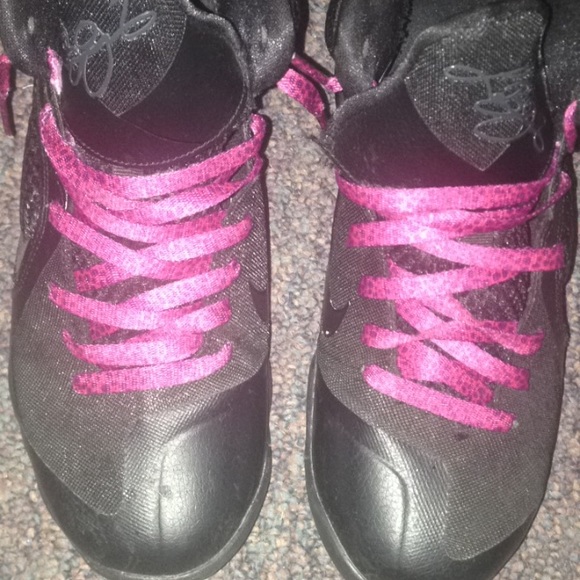 Lebron Triple Black 9