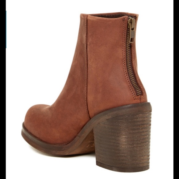 Brand New all leather boots - Picture 2 of 3