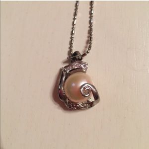 Fresh water pearl necklace pink tone