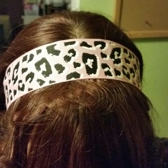 Pink Cheetah Print Elastic Back Headband