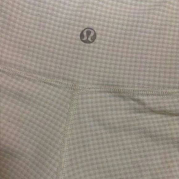 Additional pics of lululemon crops