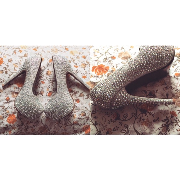 Silver Rhinestone Pumps