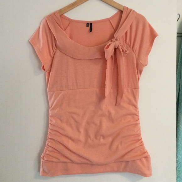 L peach top