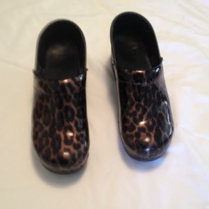 Dansko Chita print nursing clogs