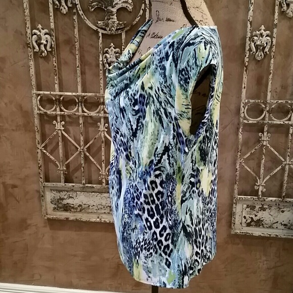 Sold in bundle to @jodyma - Picture 2 of 4