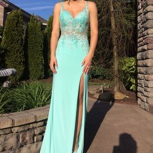 Prom dress; size 4; worn once