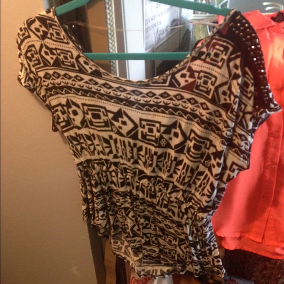 Crop top