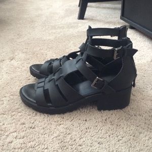 Chunky sandals