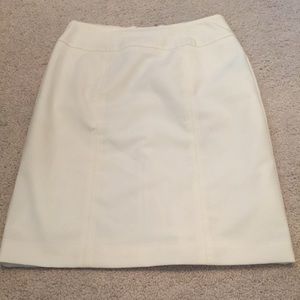 💋FINAL MARKDOWN💋Cream skirt