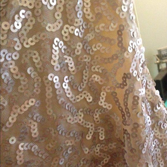 Short elegant sparkly dress - Picture 2 of 2