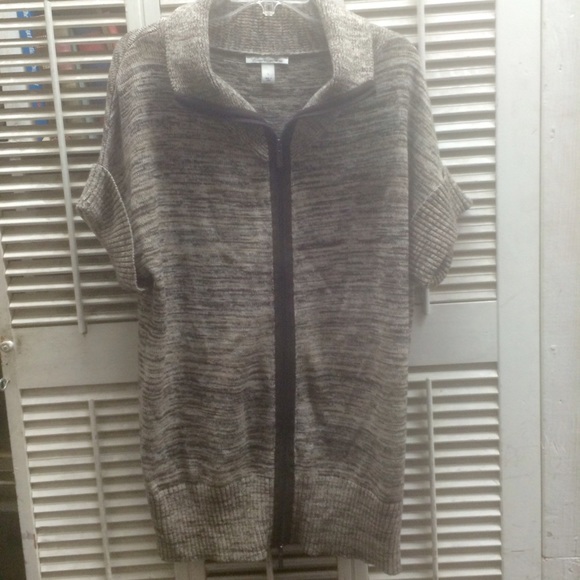 Kenneth Cole New York Short Sleeve Sweater