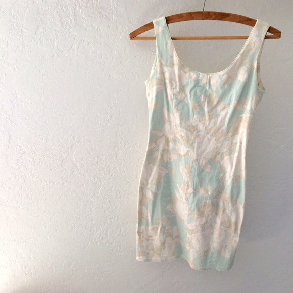 H&M mint floral form fitting stretch dress