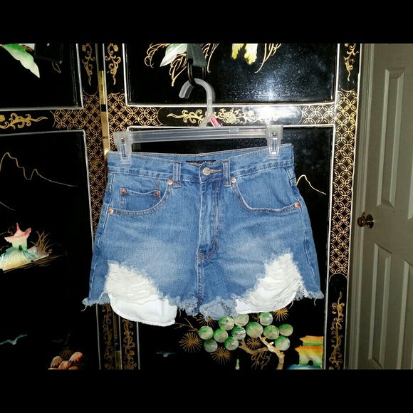Ripped High Waisted Short