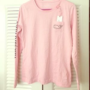 Authentic NWT Vineyard Vines Whale Print Tee