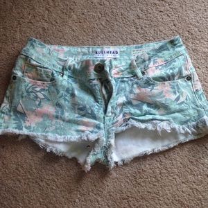 Tropical shorts