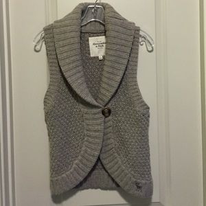 Abercrombie & Fitch vest