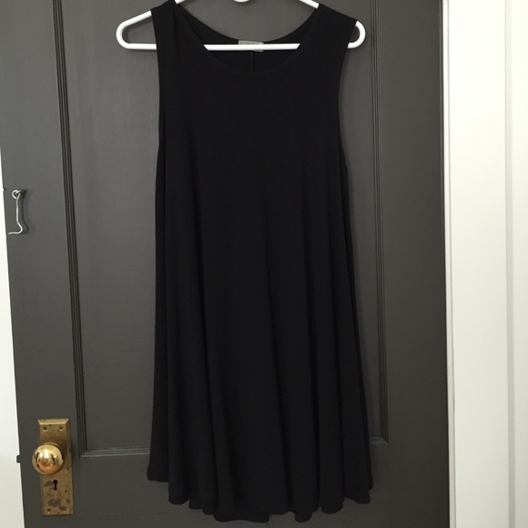 Brandy Melville Alena dress