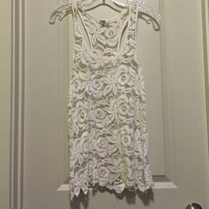 BB Dakota white lace tank