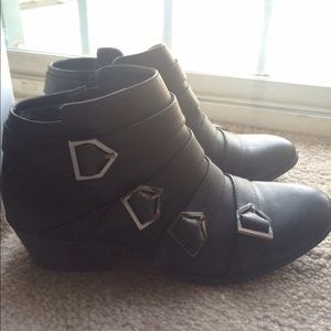 Sam&Libby Black Ankle Boots
