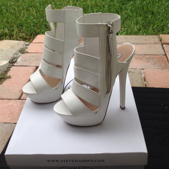 Steve Madden Faced White Leather Heels