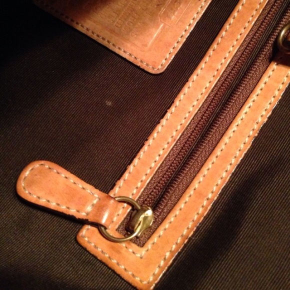 Gently loved Coach - Picture 4 of 4