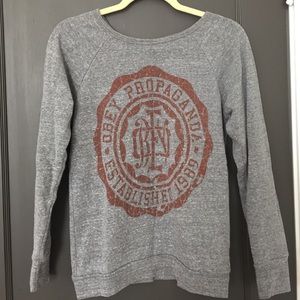 Obey sweater
