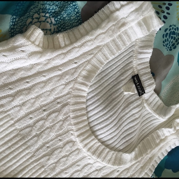 ❌SOLD❌ in bundle - Picture 2 of 3