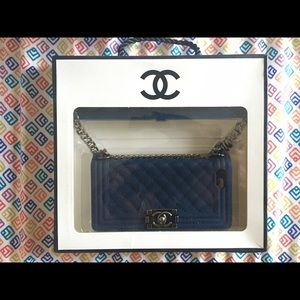 Chanel boy bag-like iPhone case for 5/5S in Navy!