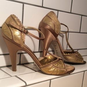 Nicole Miller Bronze Satin Monroe Pumps 8M