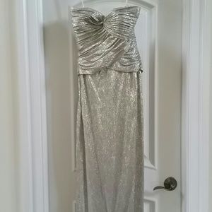 Oscar de la Renta strapless gown size 4