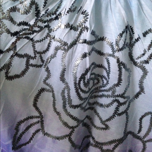 Blue flower top - Picture 3 of 4