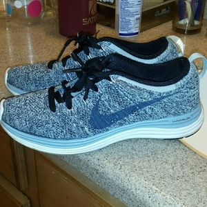 NIKE Flyknit Lunar 1