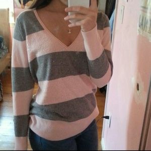 NY&C pink and grey sweater