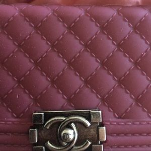 Chanel boy bag-like iPhone 5/5S case in RED