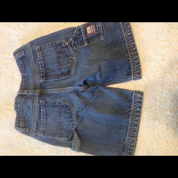 Baby Gap (Toddler) blue jean shorts - Picture 2 of 3