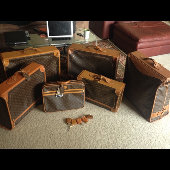 SOLD!!! Louis Vuitton 100% authentic vintage