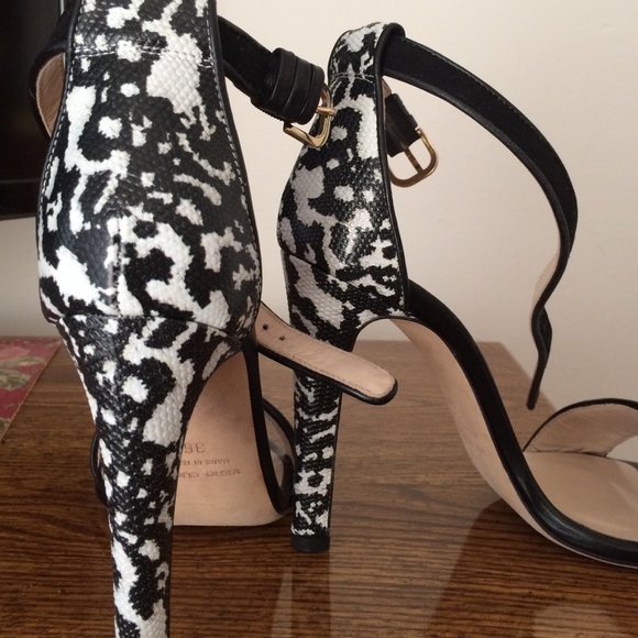 Club Monaco strap heels - Picture 2 of 4