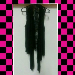 SOLD! Brand new Dereon sleeveless top