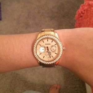Still Rose gold fossil watch.
