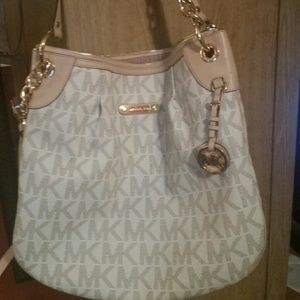 Authentic Michael Kors Shoulder Bag